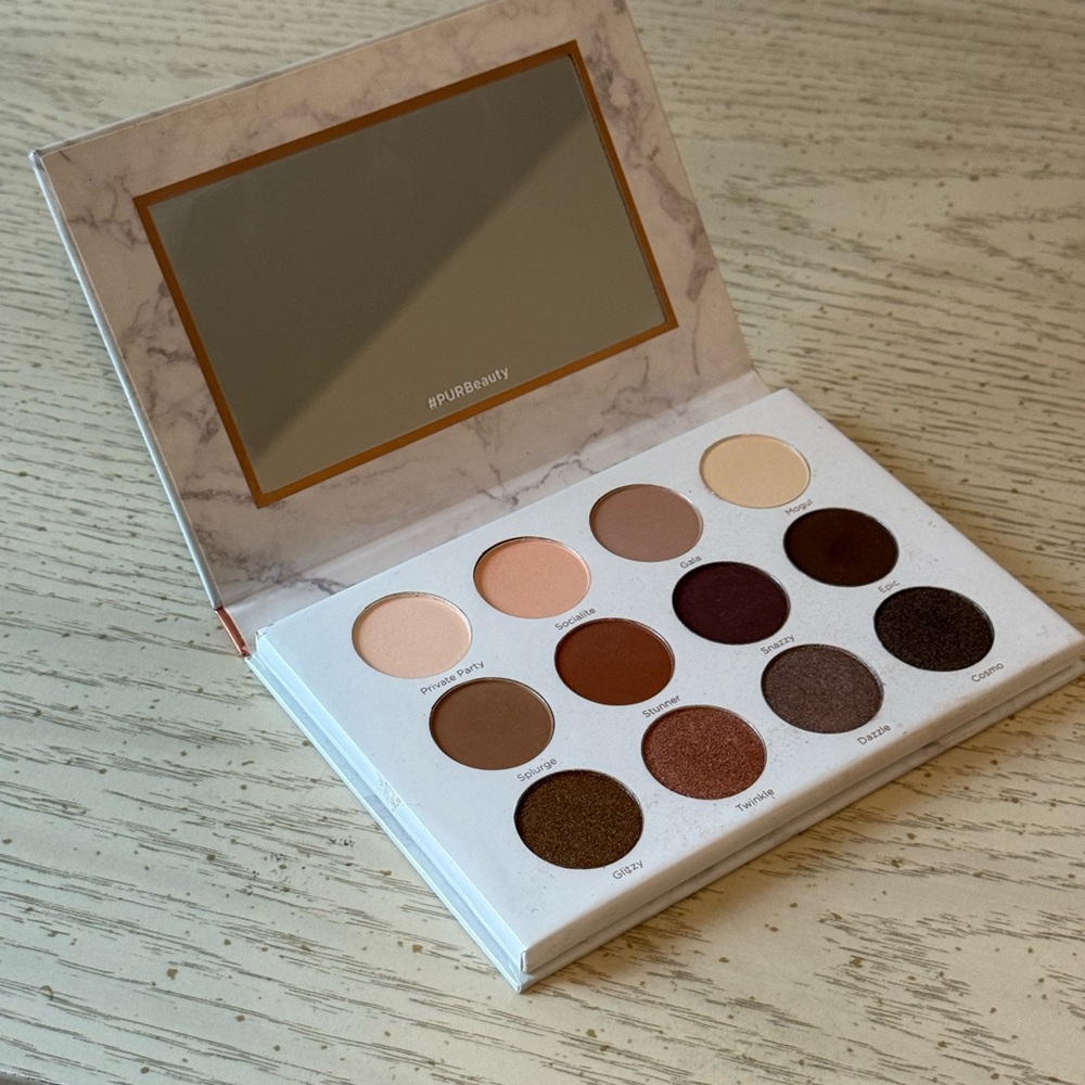 PUR Eyeshadow Palette with Cream and Brown Hues